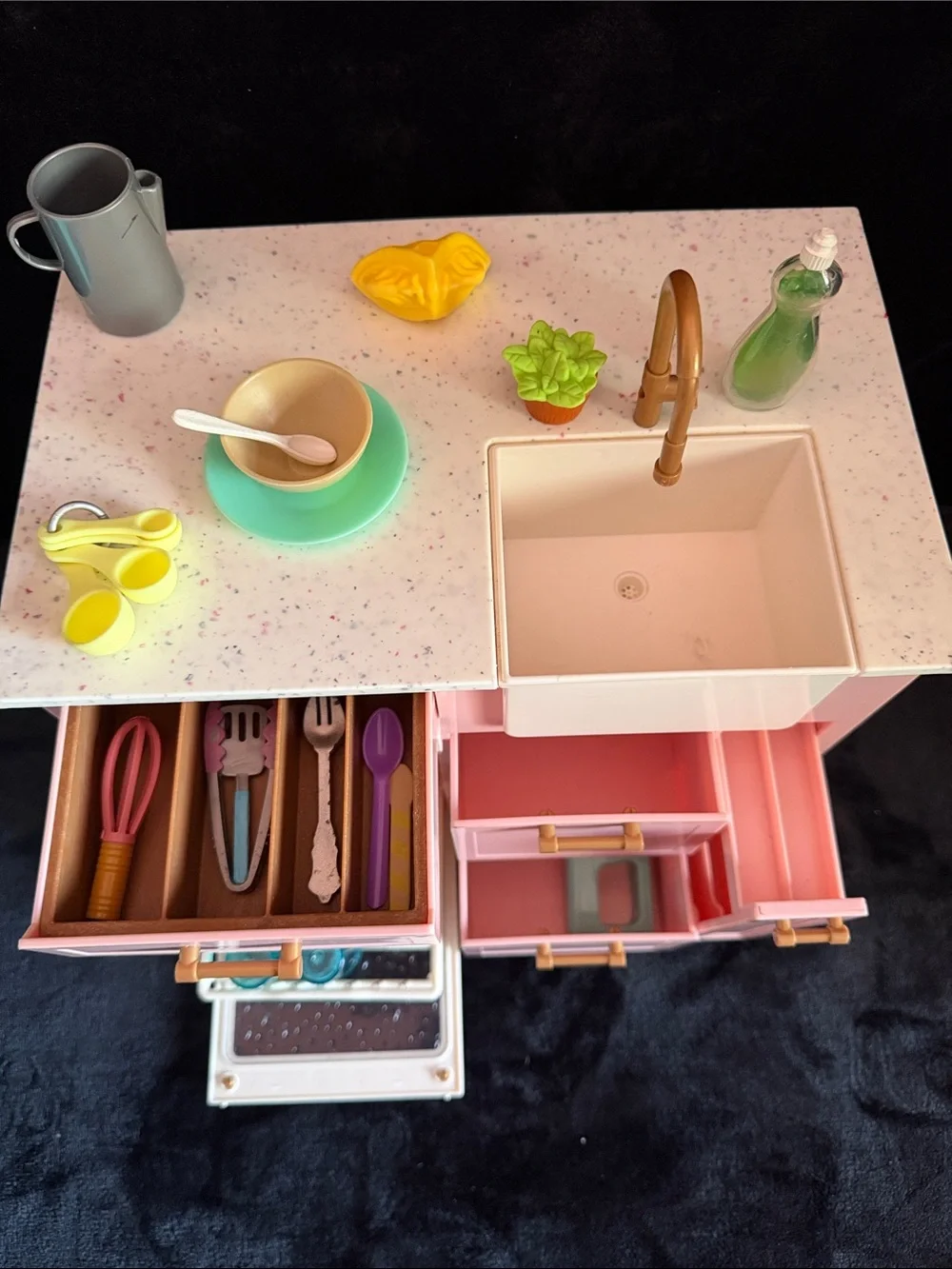 Our Generation Kitchen Cooking Island Playset Sink  Dishwasher for 18” Dolls